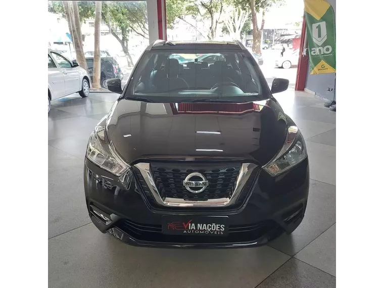 Nissan Kicks Preto 7