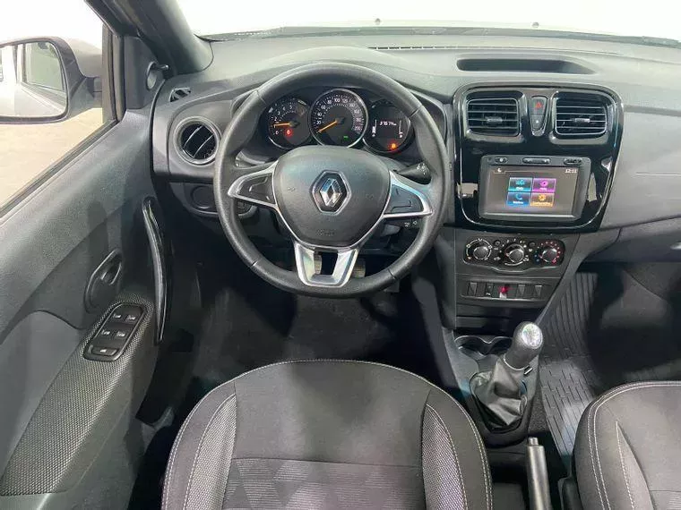 Renault Logan Prata 7