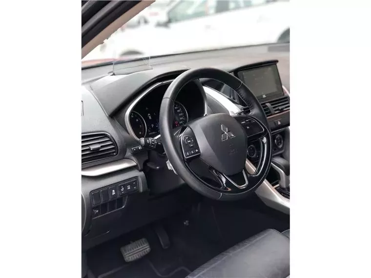 Mitsubishi Eclipse Cross Preto 5