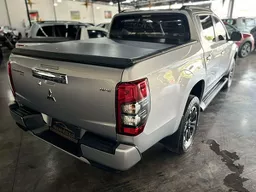 Mitsubishi L200 Triton