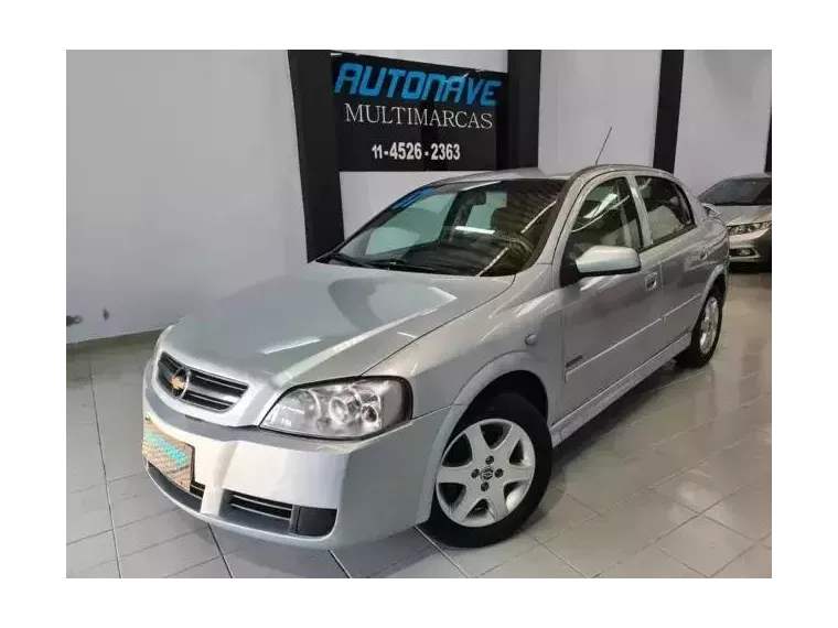 Chevrolet Astra Prata 2