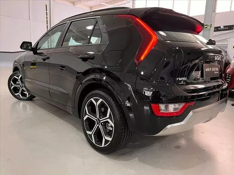 KIA Niro Preto 15