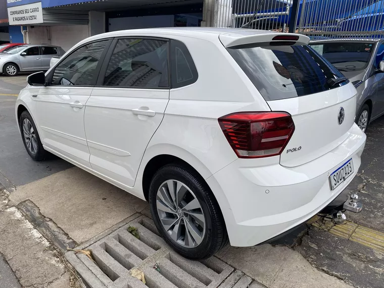 Volkswagen Polo Hatch Branco 6