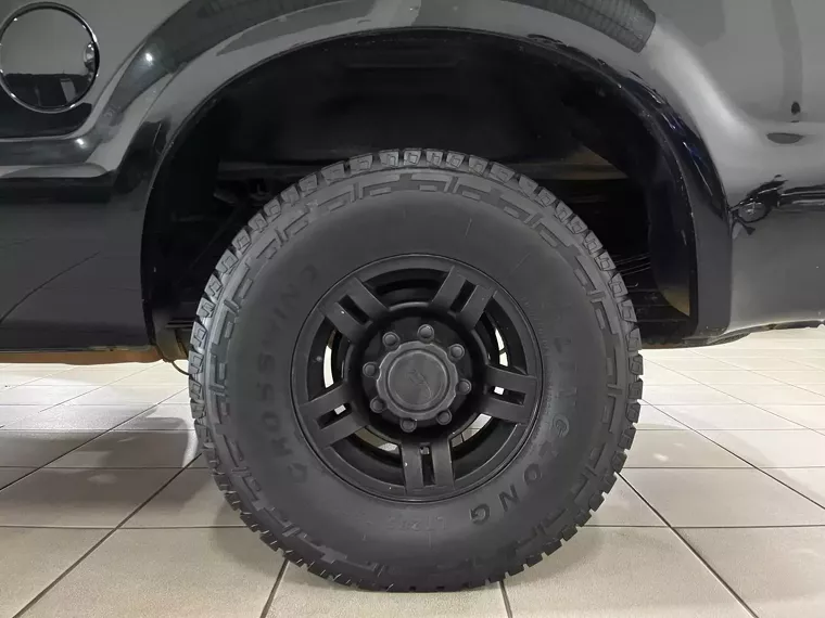 Ford F-250 Preto 3