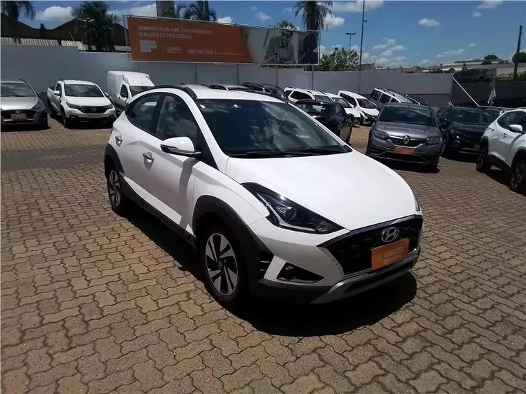 Hyundai HB20X Branco 9