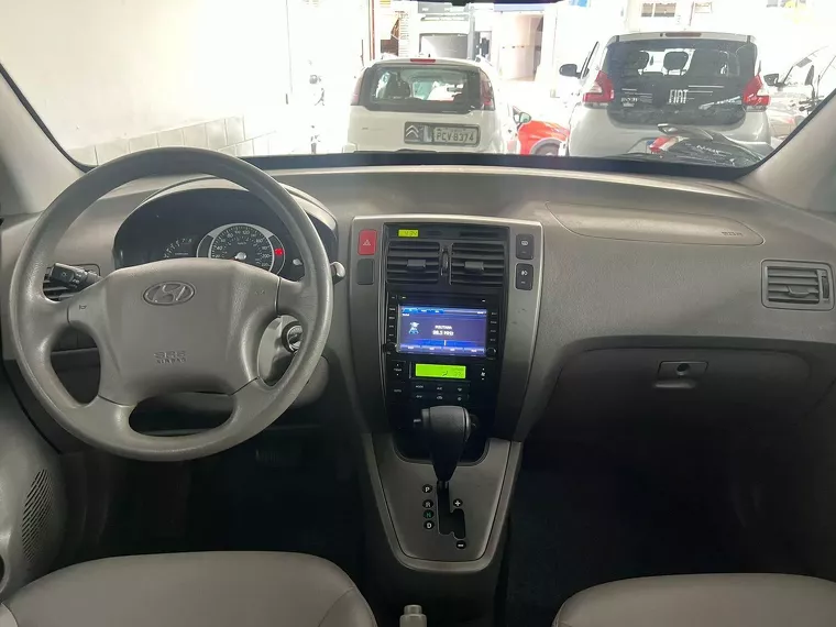 Hyundai Tucson Prata 8