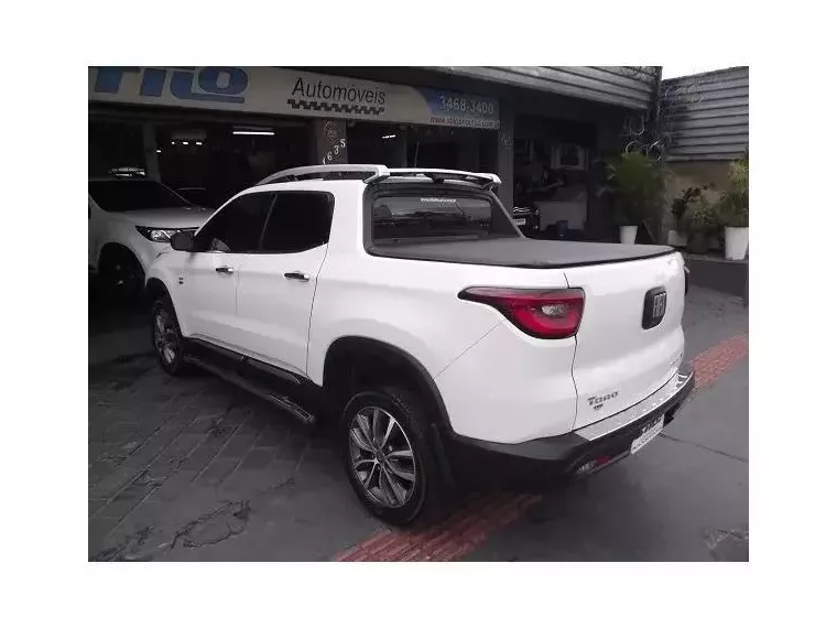 Fiat Toro Branco 2