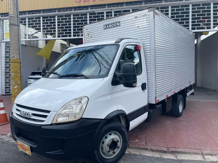 Iveco Daily Branco 6