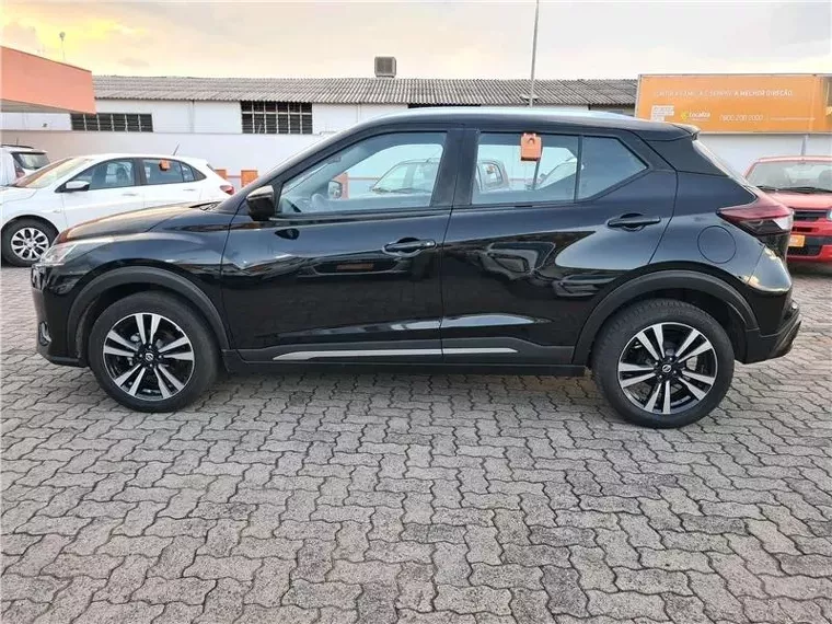 Nissan Kicks Preto 6