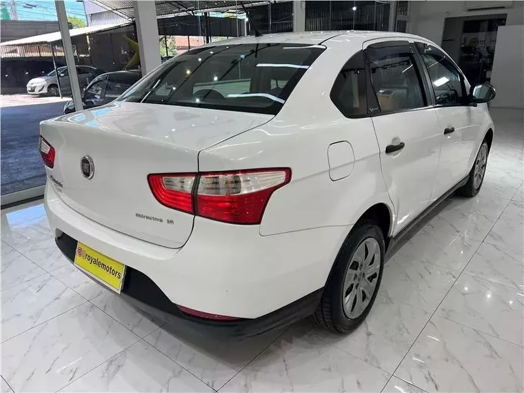 Fiat Grand Siena Branco 12