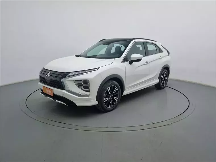 Mitsubishi Eclipse Cross Branco 1