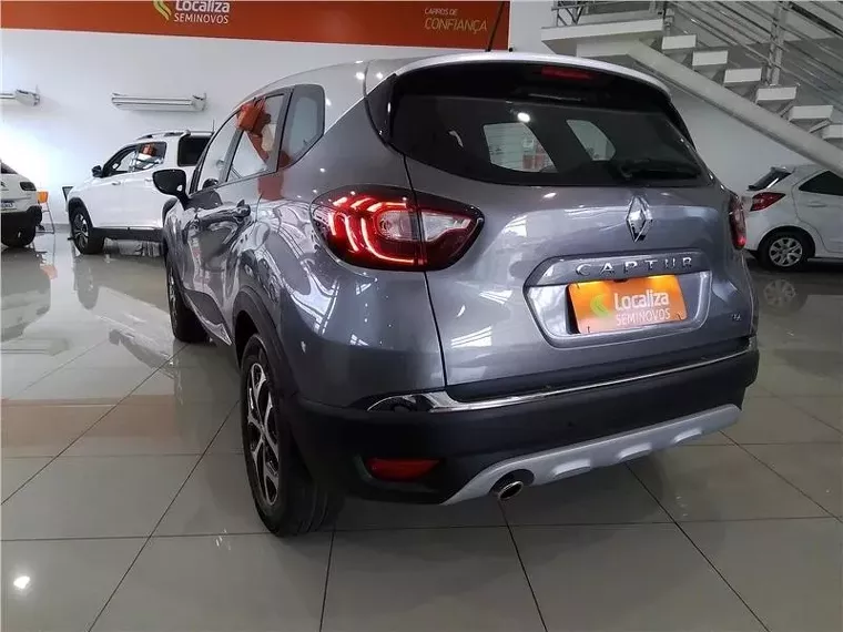 Renault Captur Cinza 4