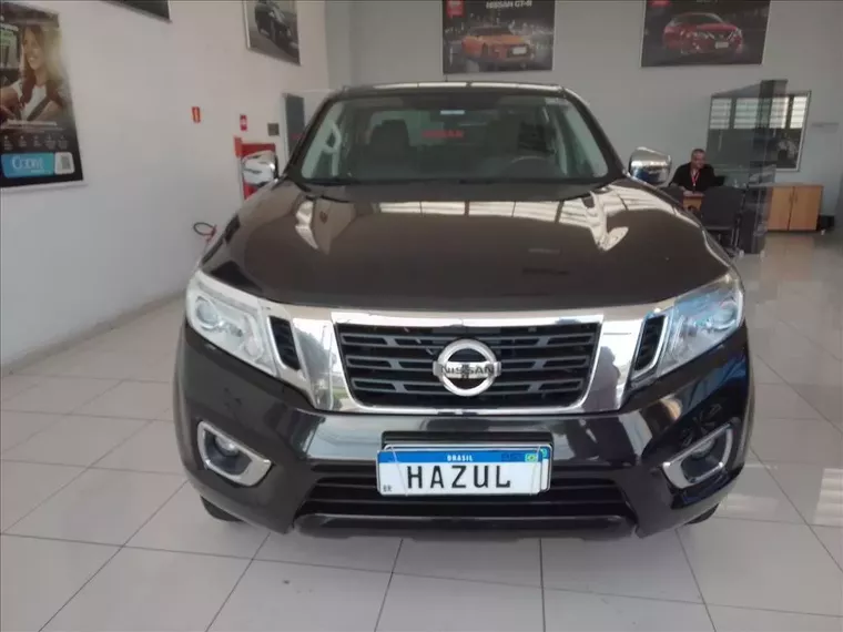 Nissan Frontier Preto 4