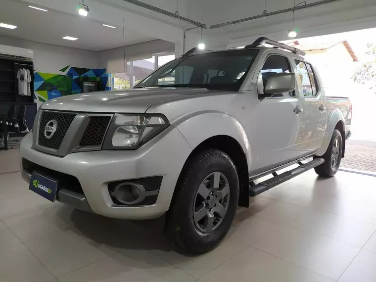 Nissan Frontier Prata 18