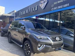 Toyota Hilux SW4