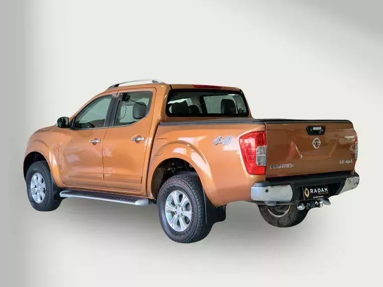 Nissan Frontier Laranja 4