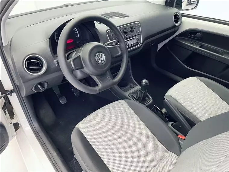 Volkswagen UP Branco 7