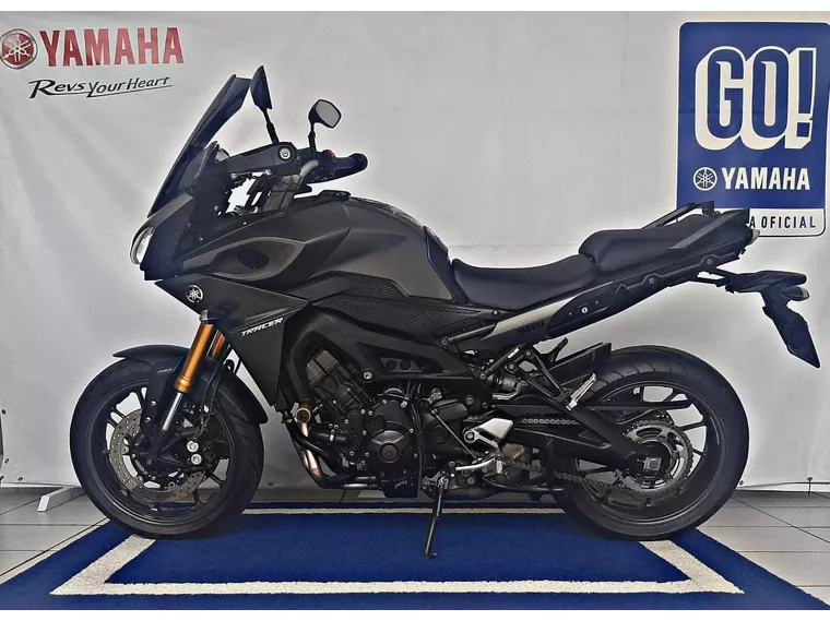 Yamaha MT-09 Cinza 3