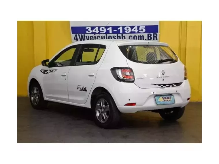 Renault Sandero Branco 4