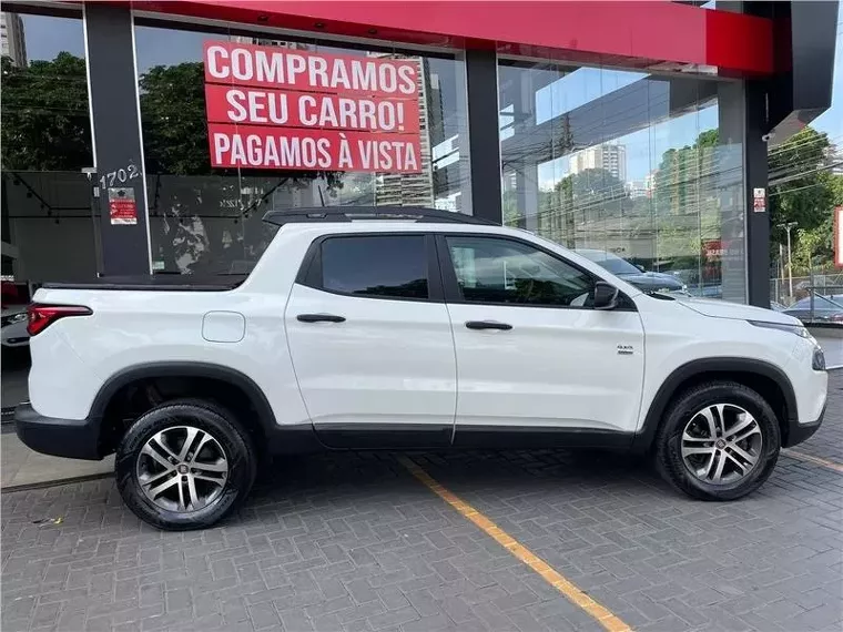 Fiat Toro Branco 2