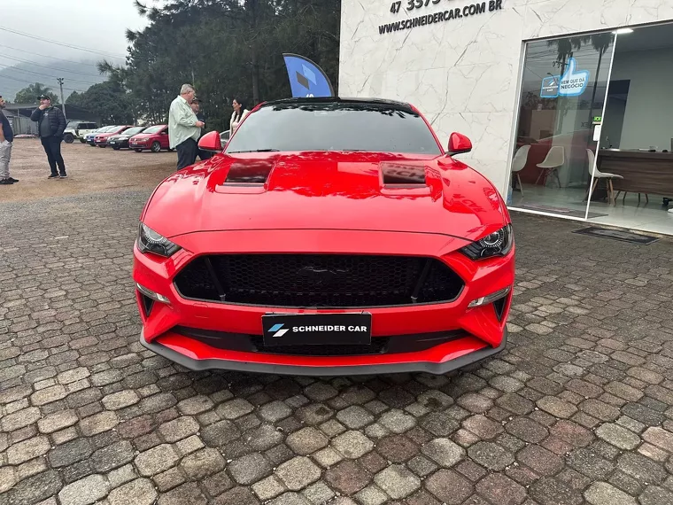 Ford Mustang Vermelho 2