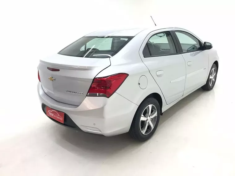 Chevrolet Prisma Prata 15