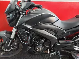 Bajaj Dominar
