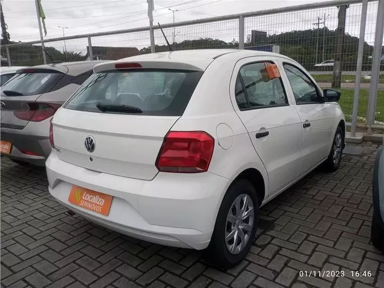 Volkswagen Gol Branco 9