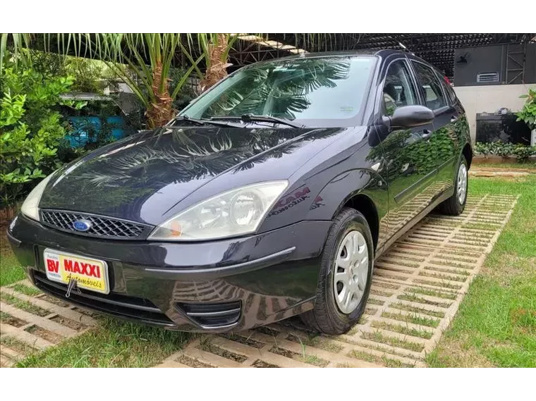 Ford Focus Preto 5