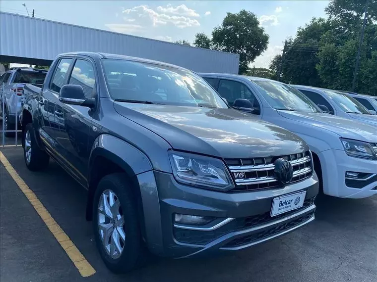 Volkswagen Amarok Cinza 7