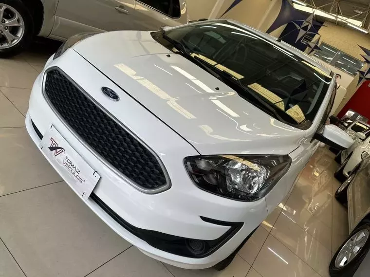 Ford KA Branco 24