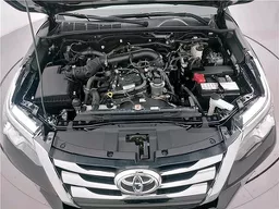 Toyota Hilux SW4