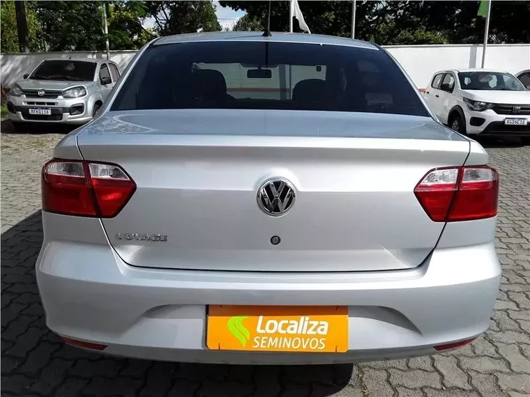 Volkswagen Voyage Prata 7