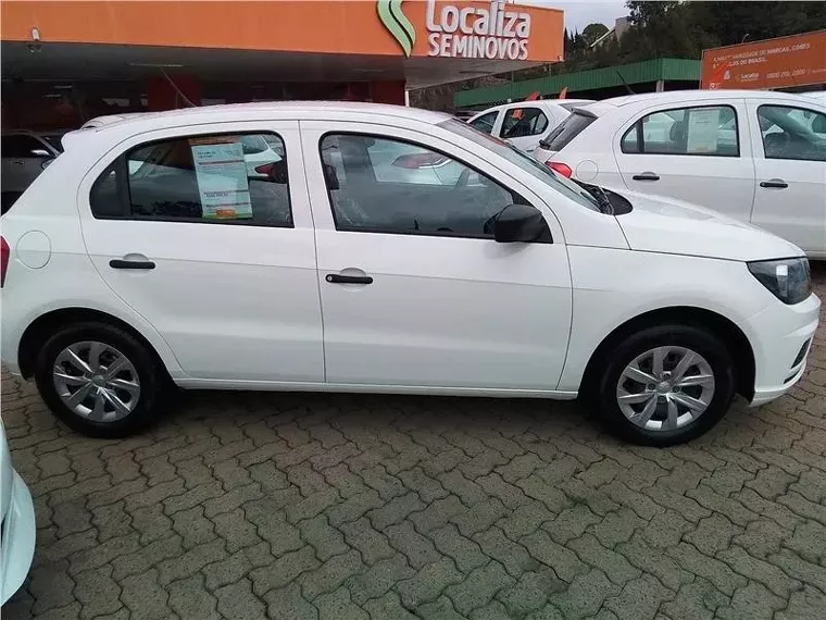 Volkswagen Gol Branco 9