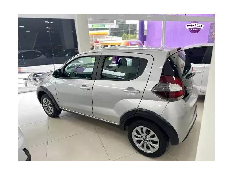 Fiat Mobi Prata 7