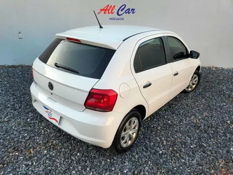 Volkswagen Gol Branco 3