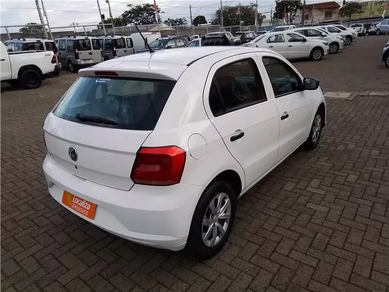 Volkswagen Gol Branco 9