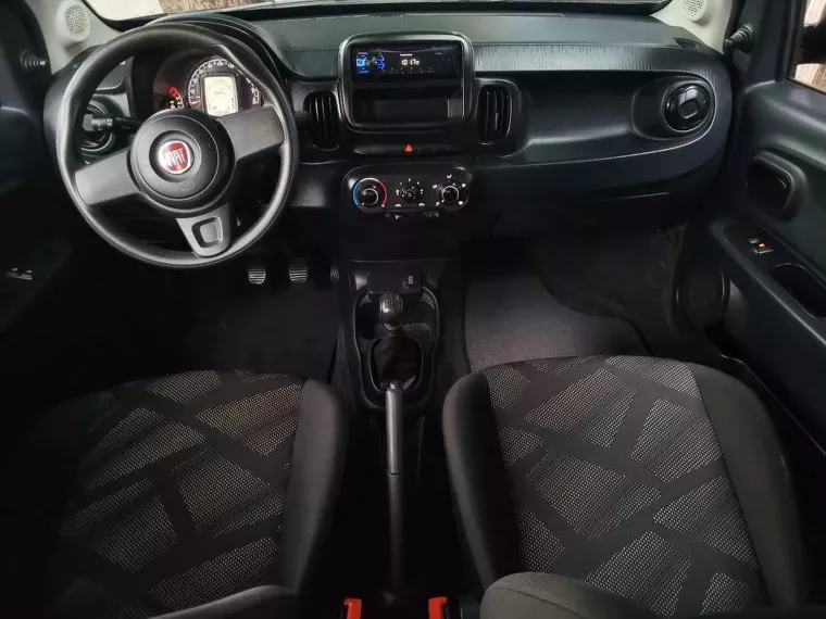 Fiat Mobi Cinza 8