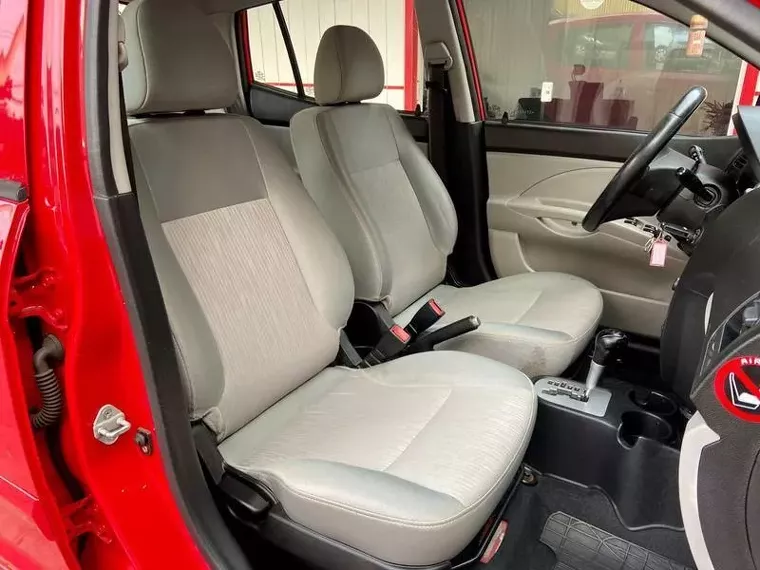 KIA Picanto Vermelho 11