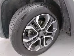 Jeep Commander