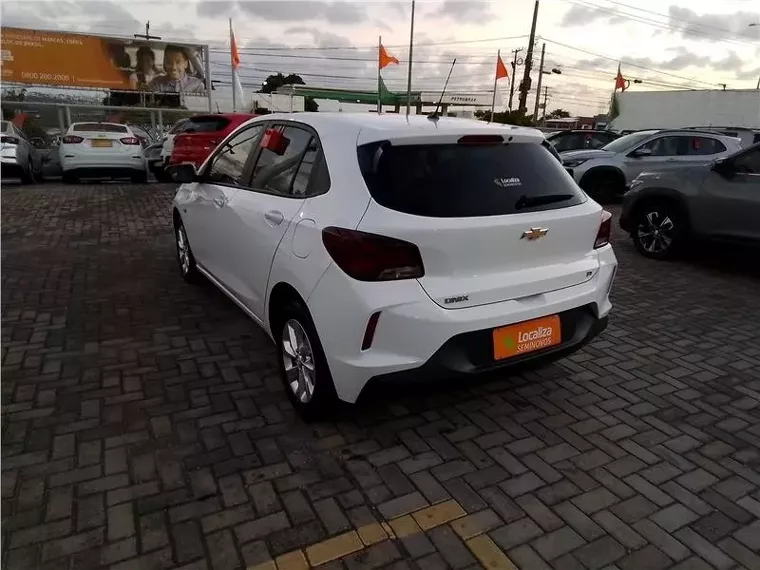 Chevrolet Onix Branco 7