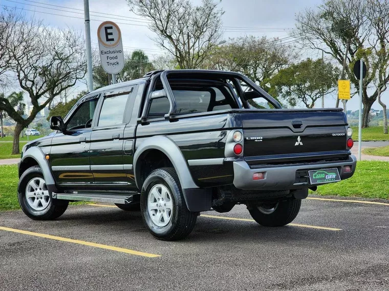 Mitsubishi L200 Outdoor Preto 7