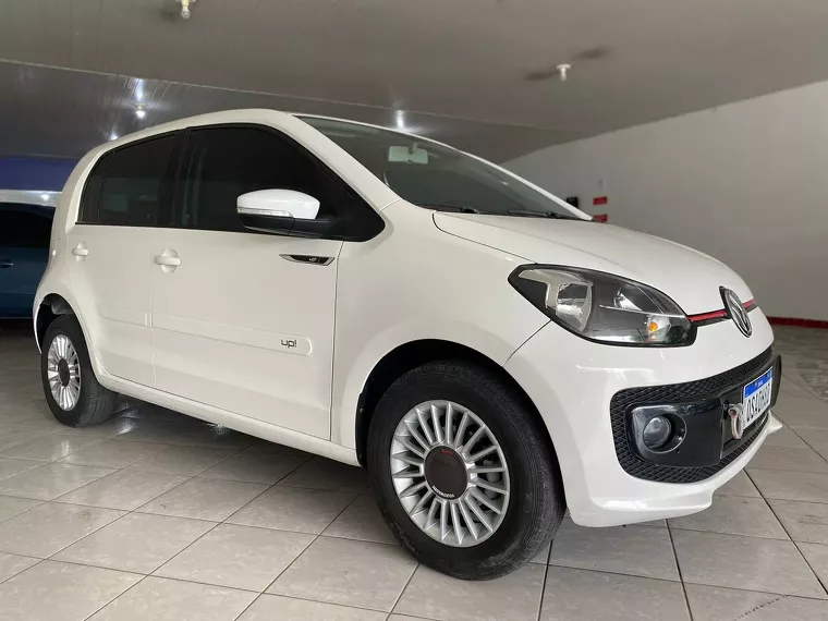 Volkswagen UP Branco 3