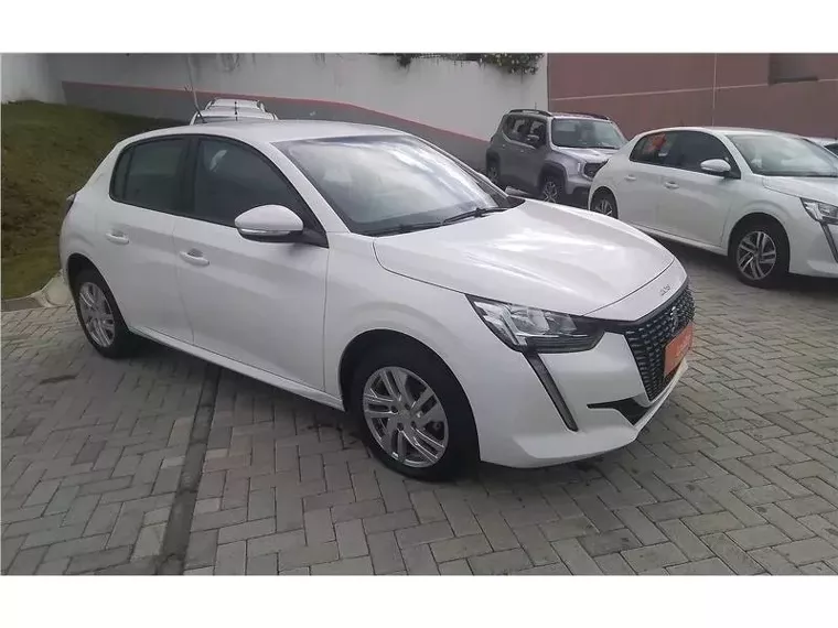 Peugeot 208 Branco 9