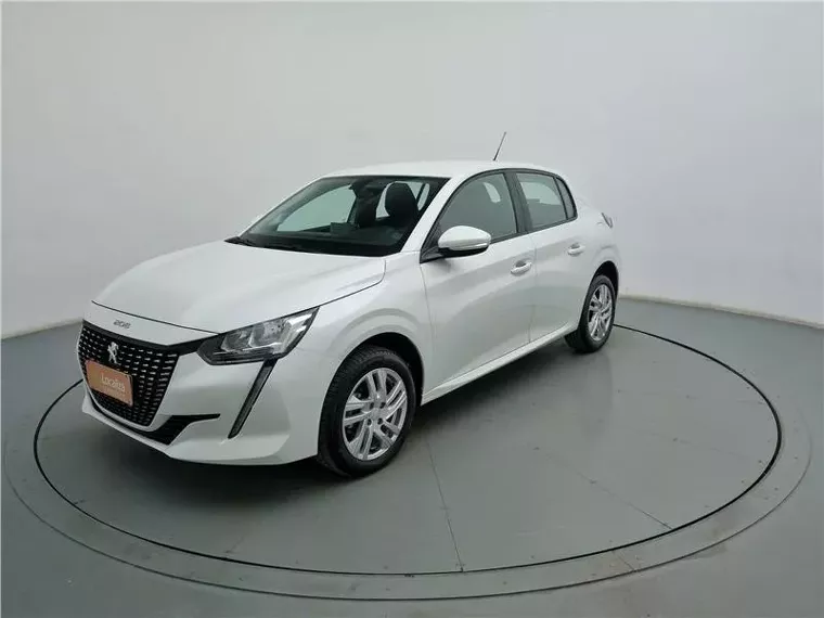 Peugeot 208 Branco 16