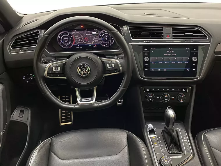 Volkswagen Tiguan Prata 20