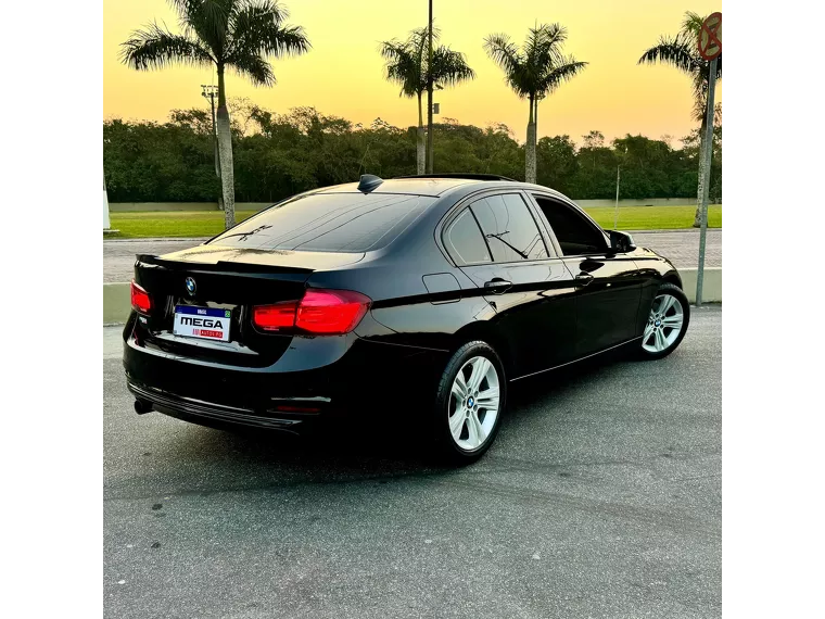 BMW 320i Preto 10