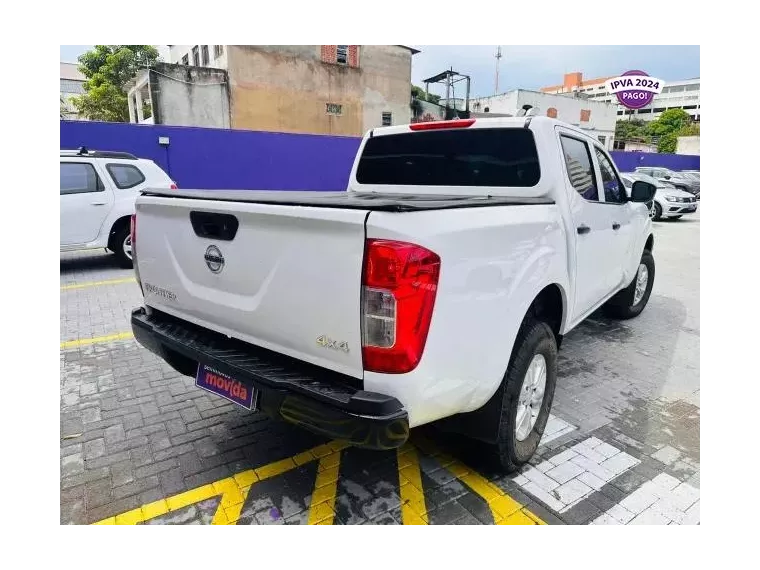 Nissan Frontier Branco 3