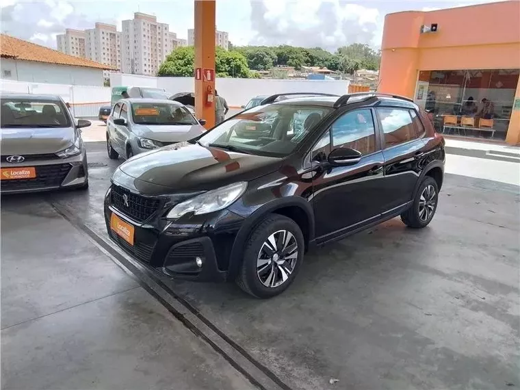 Peugeot 2008 Preto 6