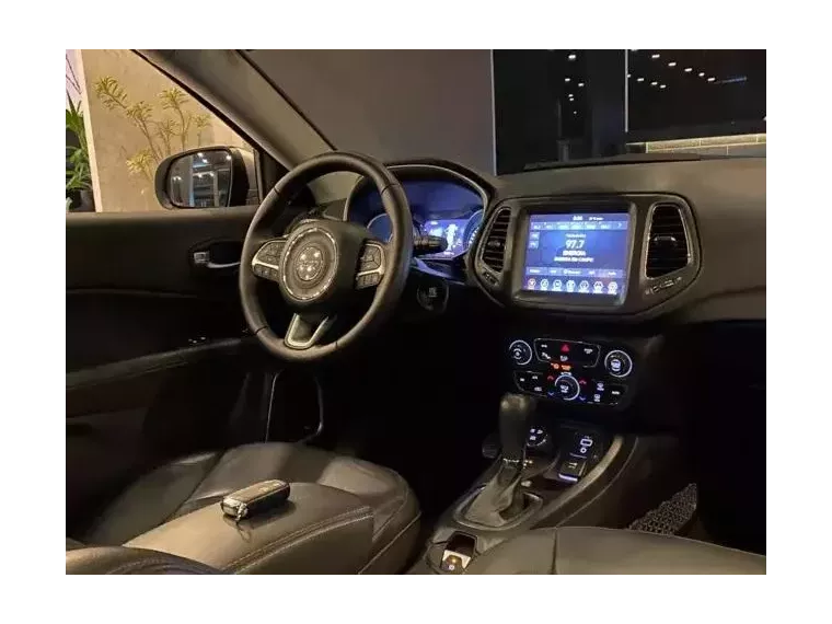 Jeep Compass Prata 8